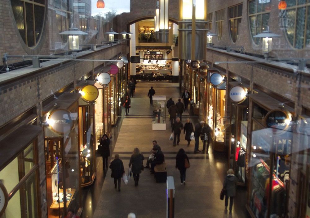 people walking in solihull shoppping centre