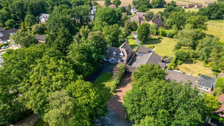 Birchy Close, Dickens Heath, Solihull