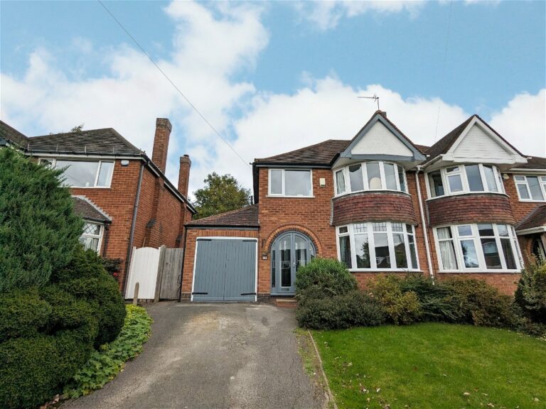 Wellington Grove, Solihull