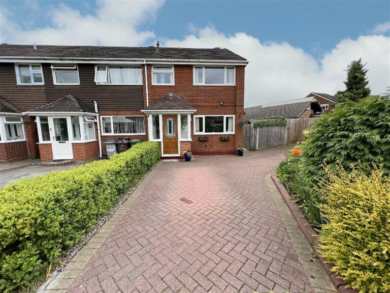 Heron Close, Cheswick Green, Solihull