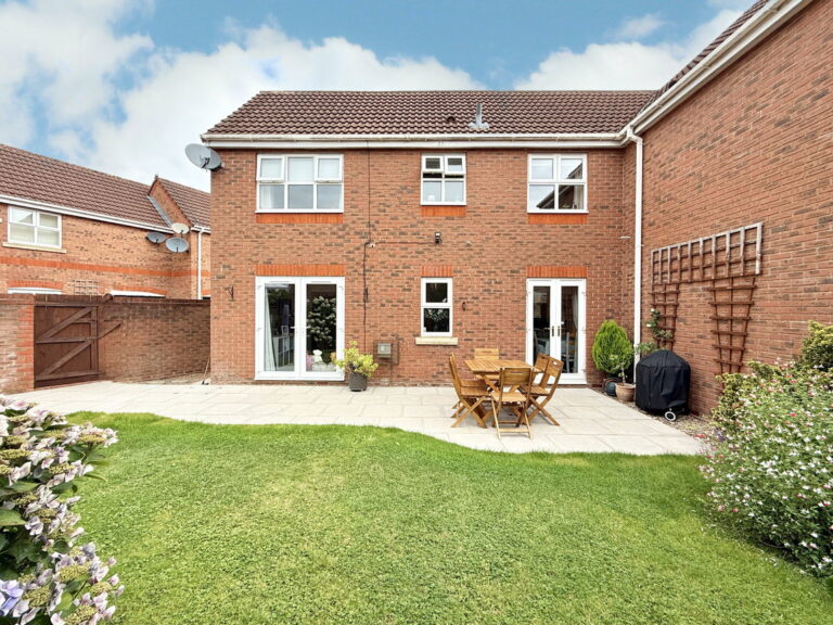 Wadbarn, Dickens Heath