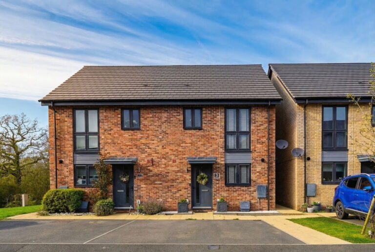 Elm Road, Blythe Valley
