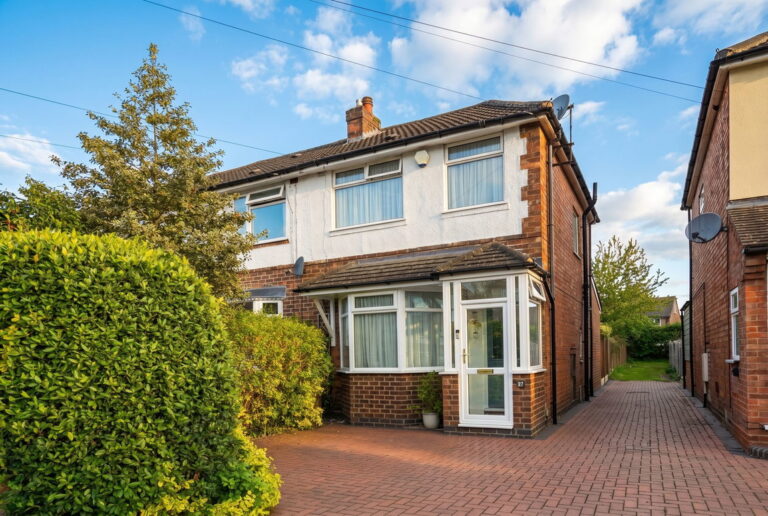 Clinton Road, Shirley