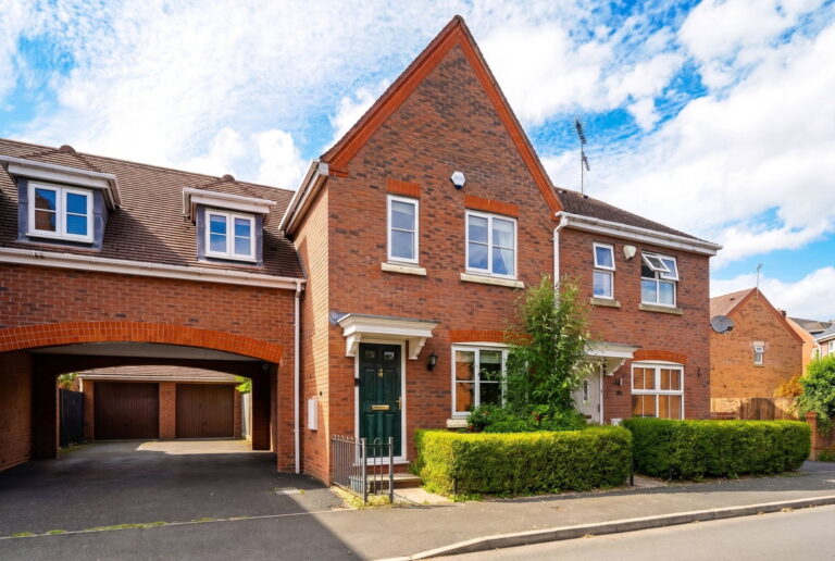 Trundalls Lane, Dickens Heath