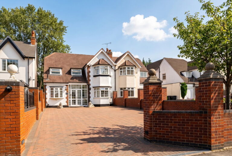 Stratford Road, Hall Green