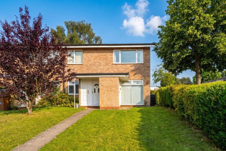 Myton Drive, Shirley