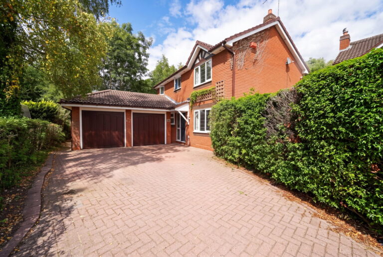 Hollington Way, Monkspath