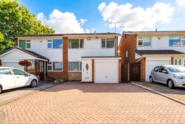Myton Drive, Shirley