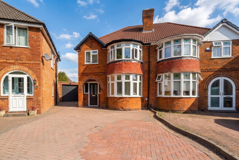 Nayland Croft, Hall Green