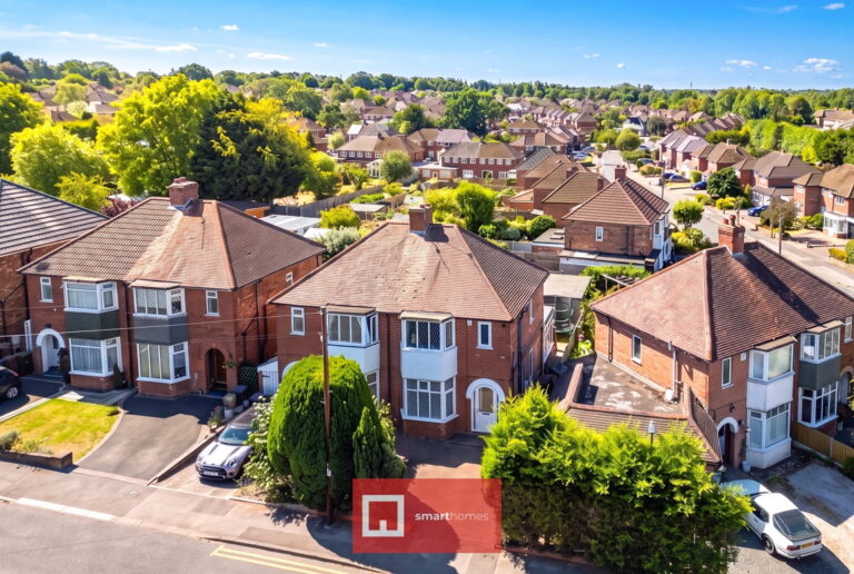 Sansome Road, Shirley