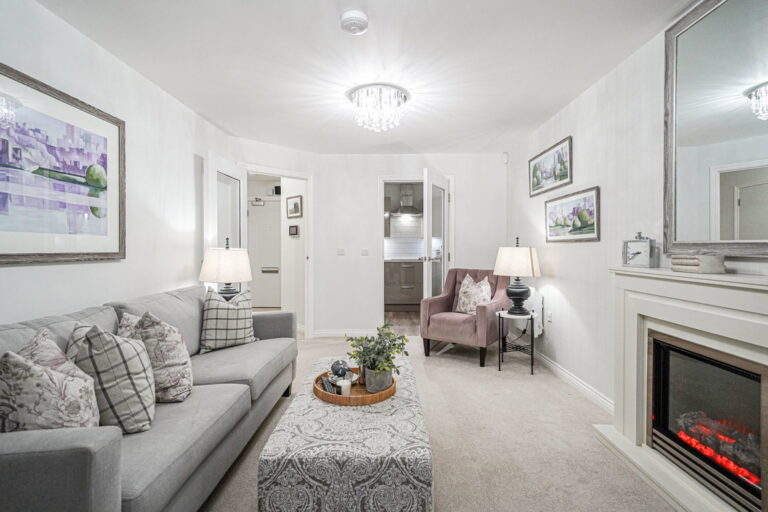 St Nicolas Lodge, Apartment 14, 58 High Meadow Road Kings Norton, B38 9FS