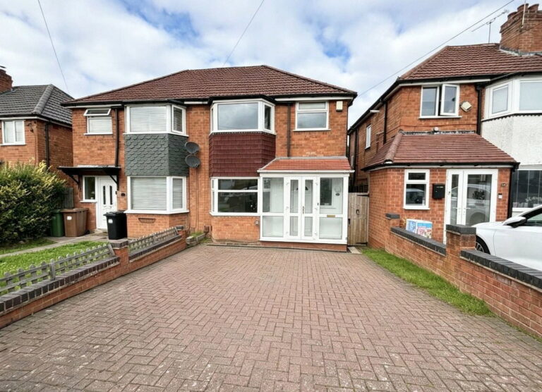 Newborough Road, Shirley