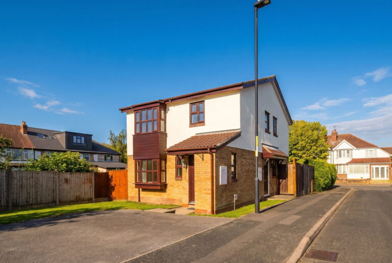 Pembroke Way, Hall Green