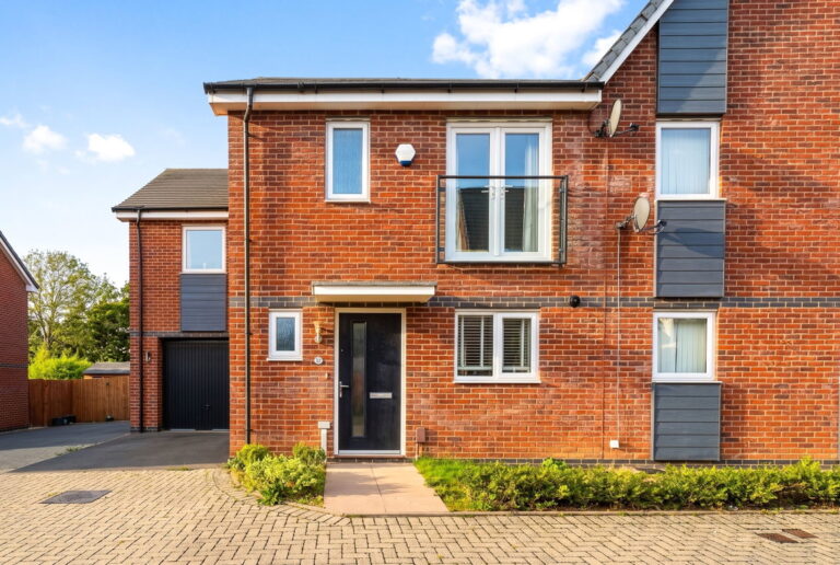 Victoria Crescent, Shirley