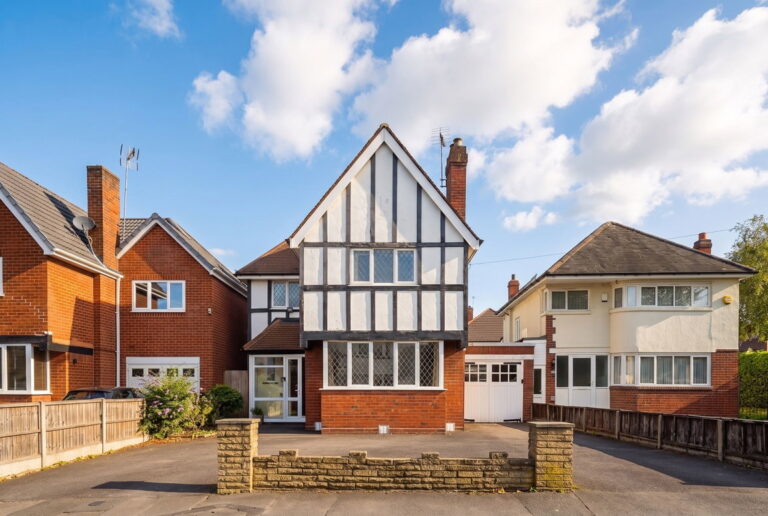 Fabian Crescent, Shirley